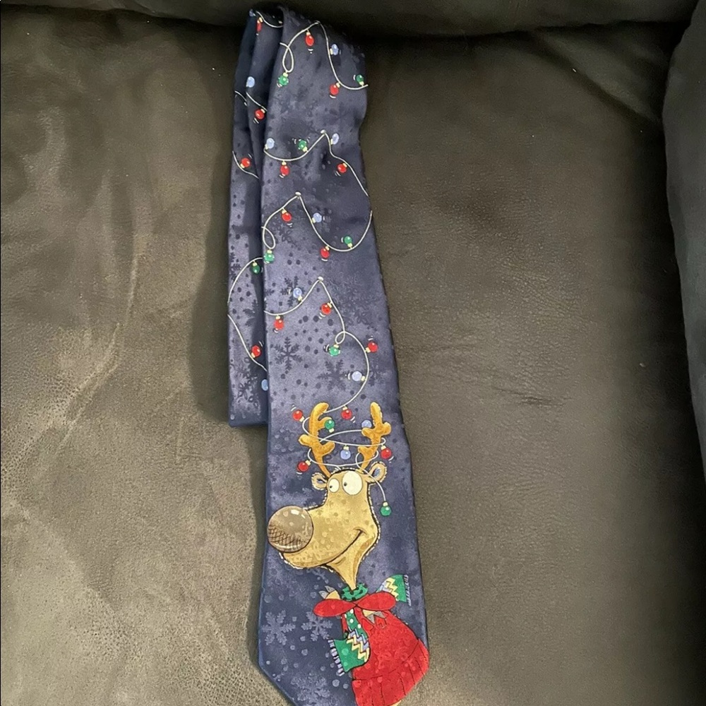 American Greetings silk Christmas Tie reindeer